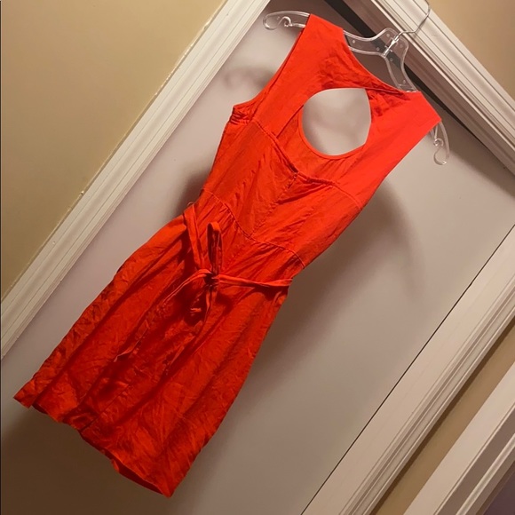 Loft Linen Dress - Picture 2 of 5